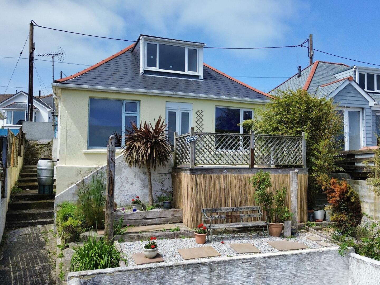 Upper Hillcrest, Perranporth